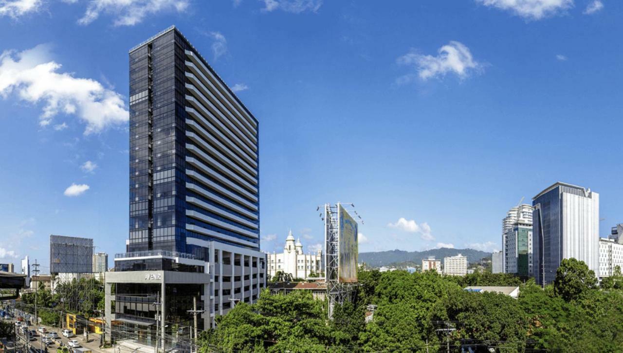 Free Netflix Condo Near It Park With 32-Inch Samsung Hdtv سيبو المظهر الخارجي الصورة
